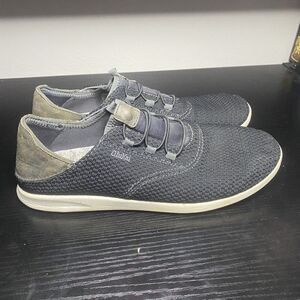 Olukai Alapa Li Shoes Mens 9.5 Gray Slip On Elastic Laces Mesh Sneakers